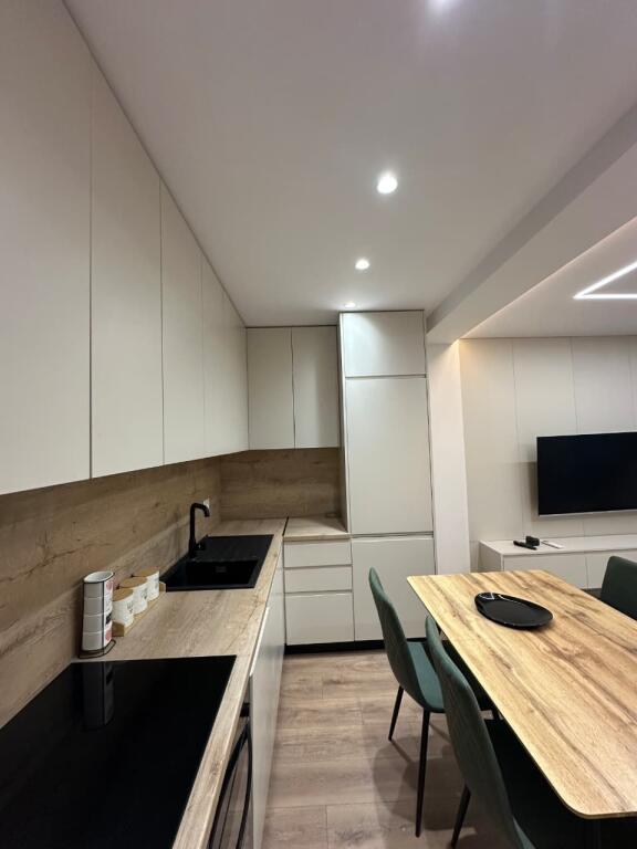 Appartamento 2+1 in affitto – Viale Zogu I