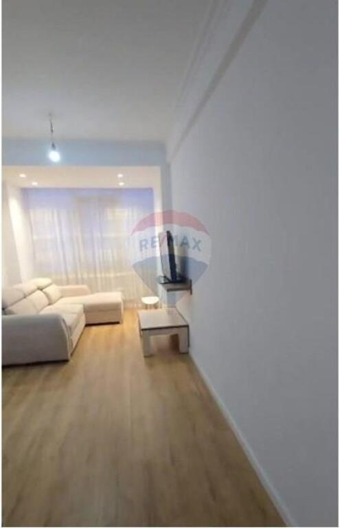 SHITET APARTAMENT 2+1 TEK MATERNITETI I RI-BRRYLI