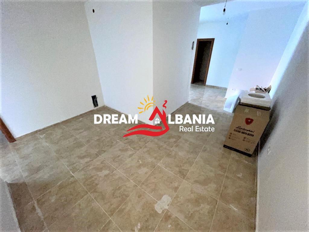 Office for rent in Bllok near Sky Tower in Tirana (ID 4261775)