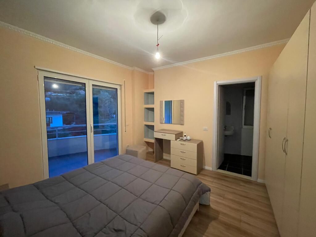 Appartamento 2+1+2 con balcone in vendita a Linze