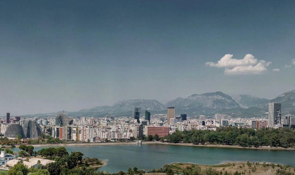 Apartment 2+1+2 FOR SALE DRY LAKE