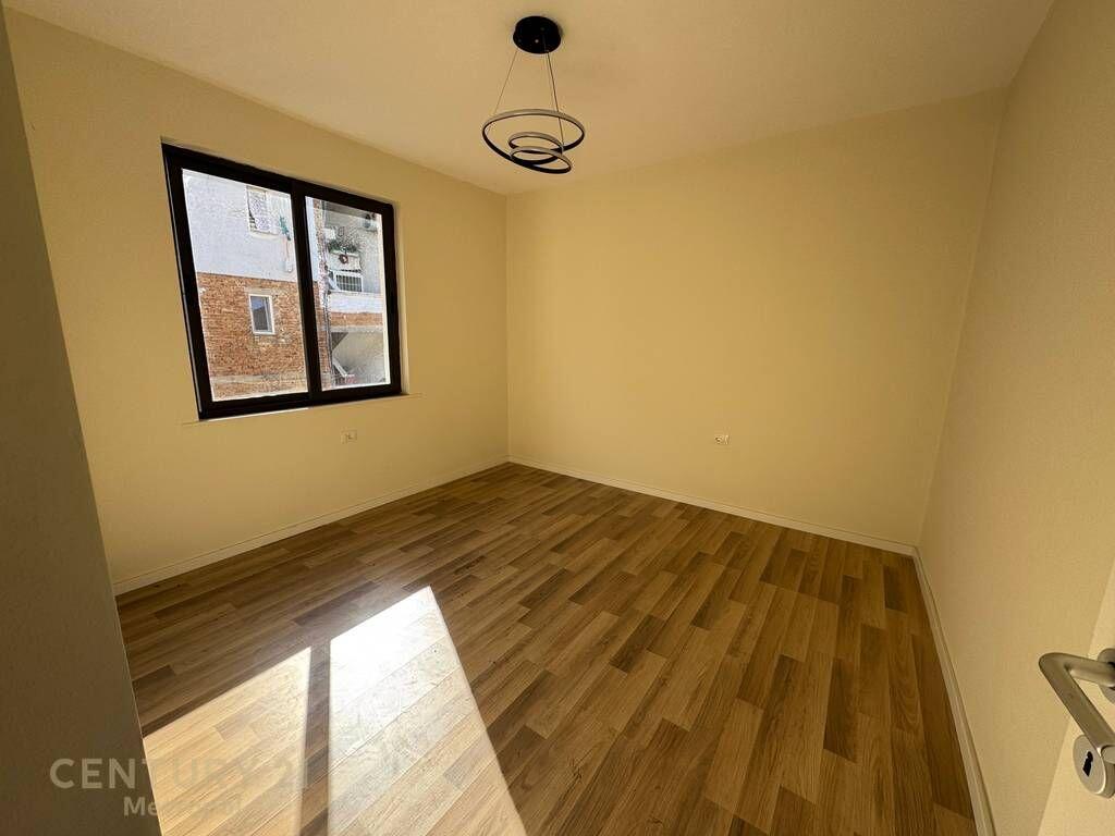 2+1 apartment for sale near Mine Peza street