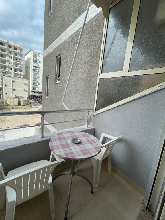 🏡 DHOMË ME QIRA – Plazh, Durrës