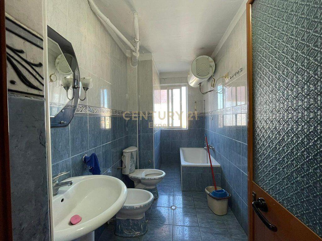SHESIM APARTAMENT 2+1 PRANE KMY-se NE LAPRAKE !!