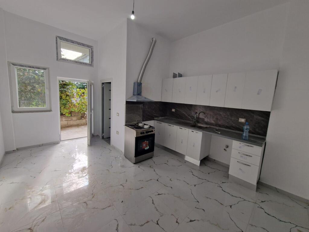 Apartment 1+1 for rent in Astir empty