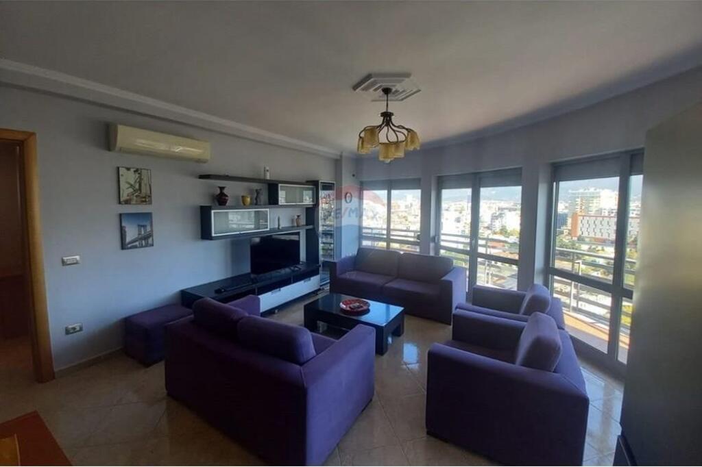 Apartament per Qira te Zogu i Zi