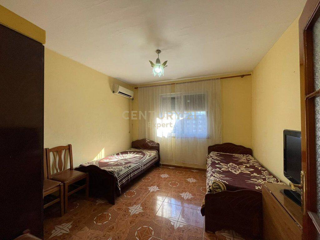 SHESIM APARTAMENT 2+1 PRANE KMY-se NE LAPRAKE !!