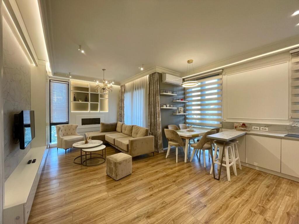 APARTAMENT 2+1+2 PLUS PARKIM ME QIRA TE PARK GATE!