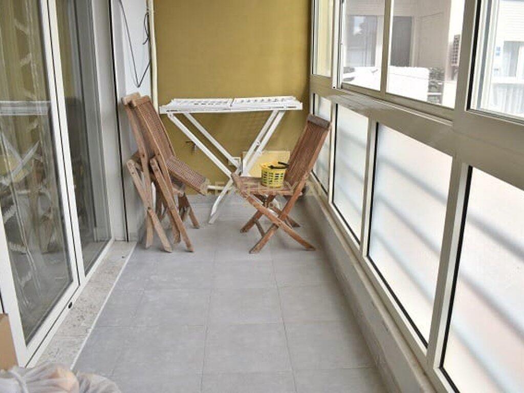 VENDIAMO APPARTAMENTO 1+1, VIA KARL GEGA! 160.000 €