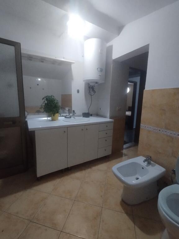 Apartament me qera 2+1 📍Rruga Besa