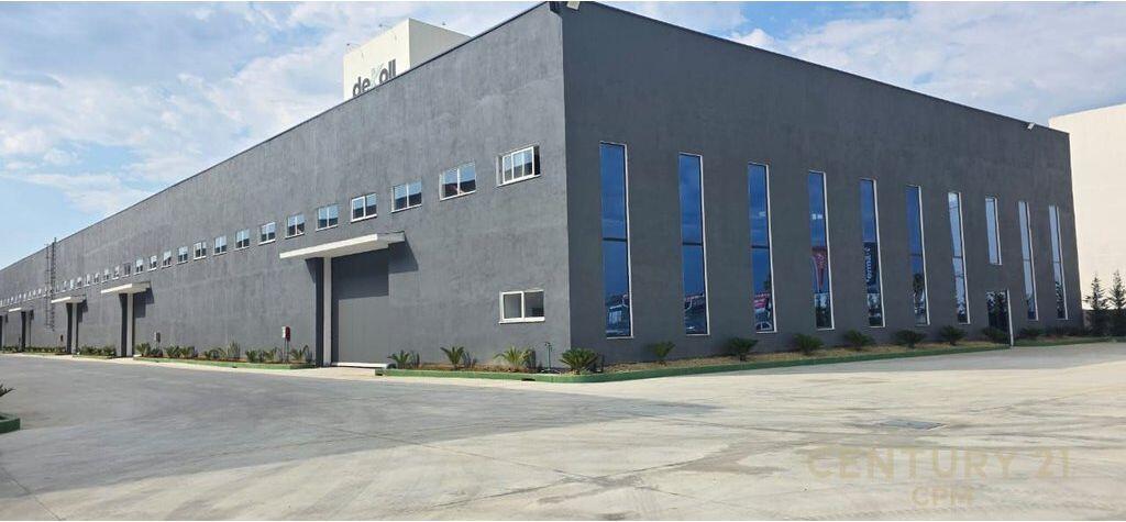 Jepet me qira kapanon 1900 m² buzë autostradës Durrës–Tiranë, pranë Kolegjit “Turgut Ozal”!