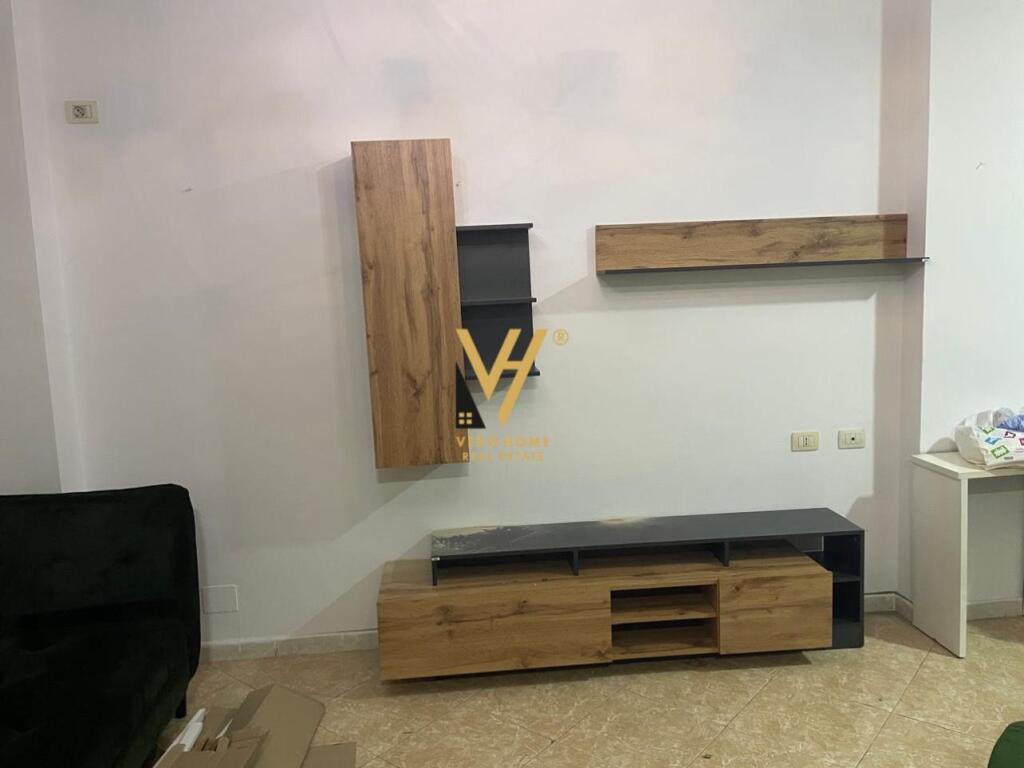 JEPET APARTAMENT 2+1+2+BLK ME QIRA TE KOMUNA E PARISIT 68.000 LEKE