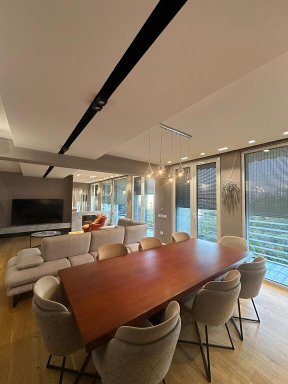 Affittasi Duplex – Kodra e Diellit 1