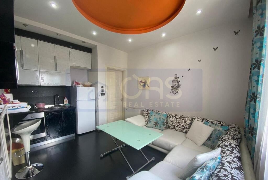 Appartamento 1+1 in affitto in Via Durazzo .