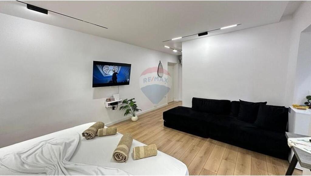 Studio apartment for rent on Mine Peza Street, near Bati Restaurant.