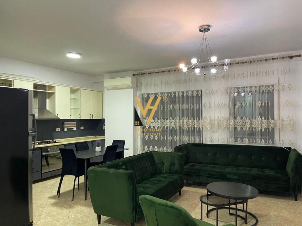 JEPET APARTAMENT 2+1+2+BLK ME QIRA TE KOMUNA E PARISIT 68.000 LEKE