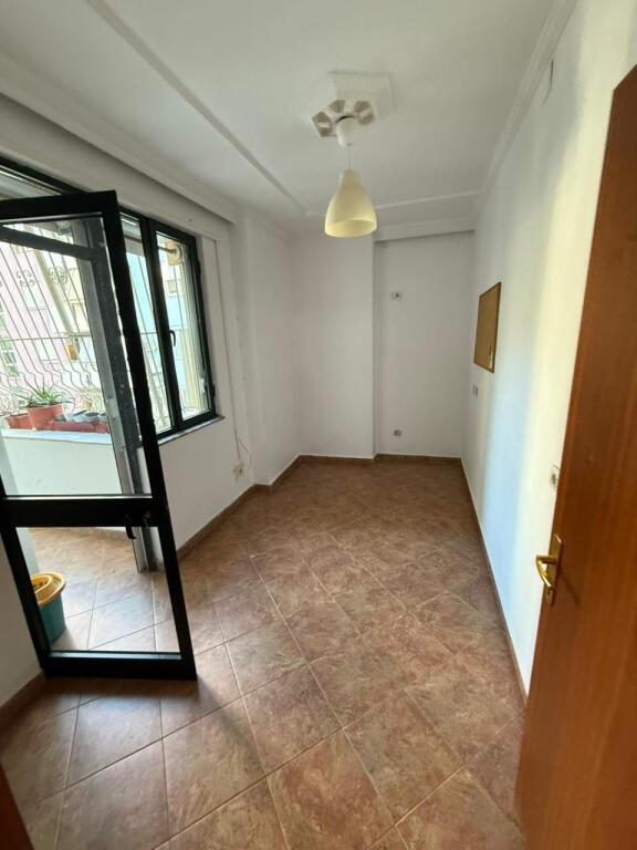 FOR SALE APARTMENT 4+1+2 NEAR THE FORMER EXHIBITION