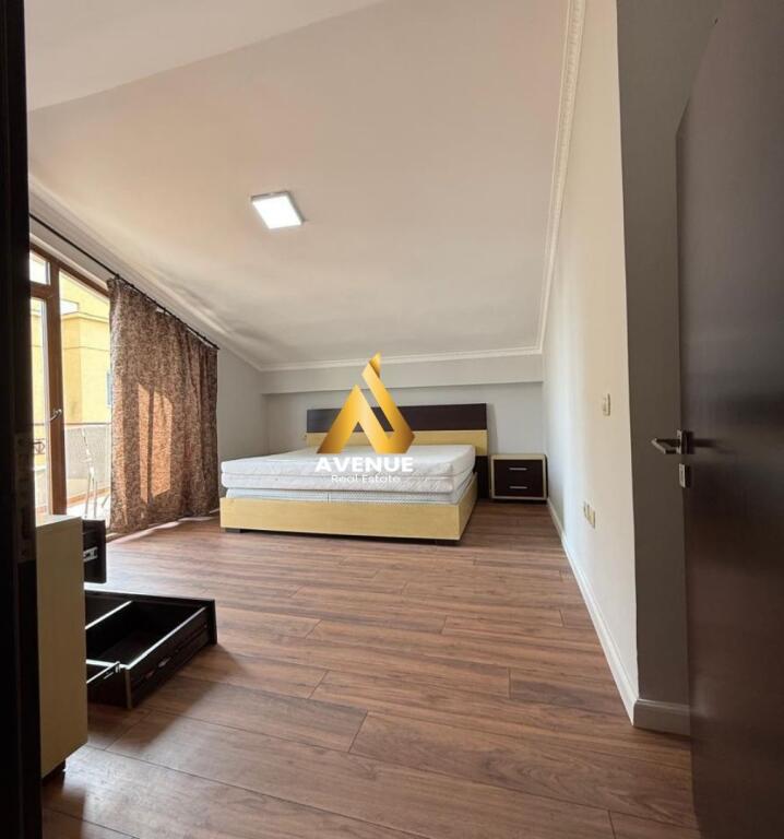 Jepet me qira apartament 1+1 – Rruga Rrapo Hekali (pranë Xhangollit)