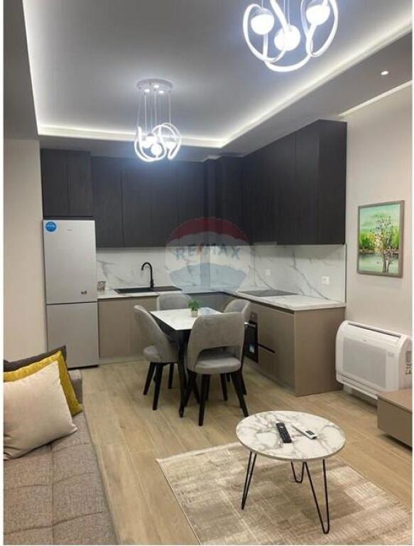 Apartment - For Rent - Paris Commune
