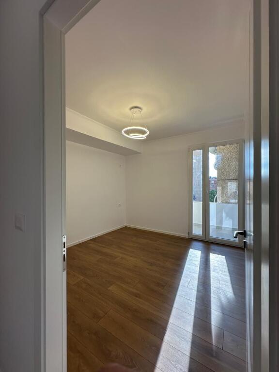 Appartamento 1+1 in vendita in Via Kongresi i Manastirit!