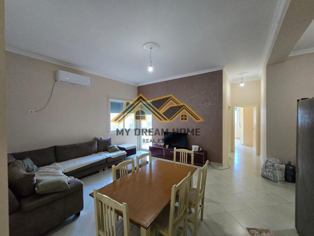SHITET APARTAMENT 2+1+ NJE POST PARKIMI TEK SHKEMBI I KAVAJES!!