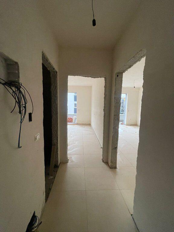 Shitet, Apartament 1+1+Verande, Paskuqan. Tirane