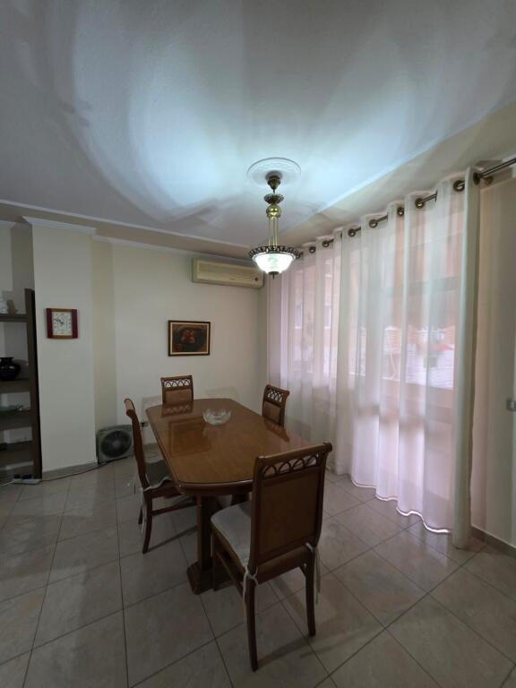 Appartamento 3+1, Via Elbasan!