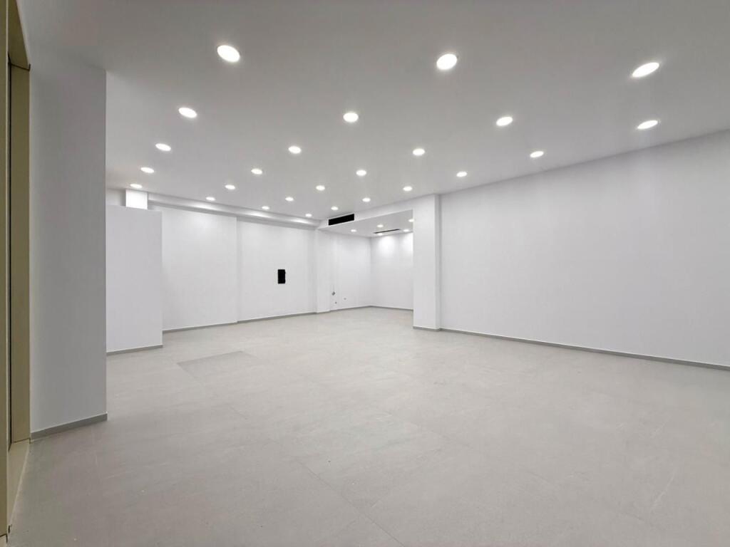 🏡 Business premises for sale in a new building, Kavaja Street