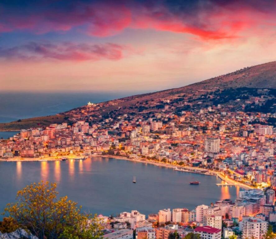 Hotel in vendita a Saranda.