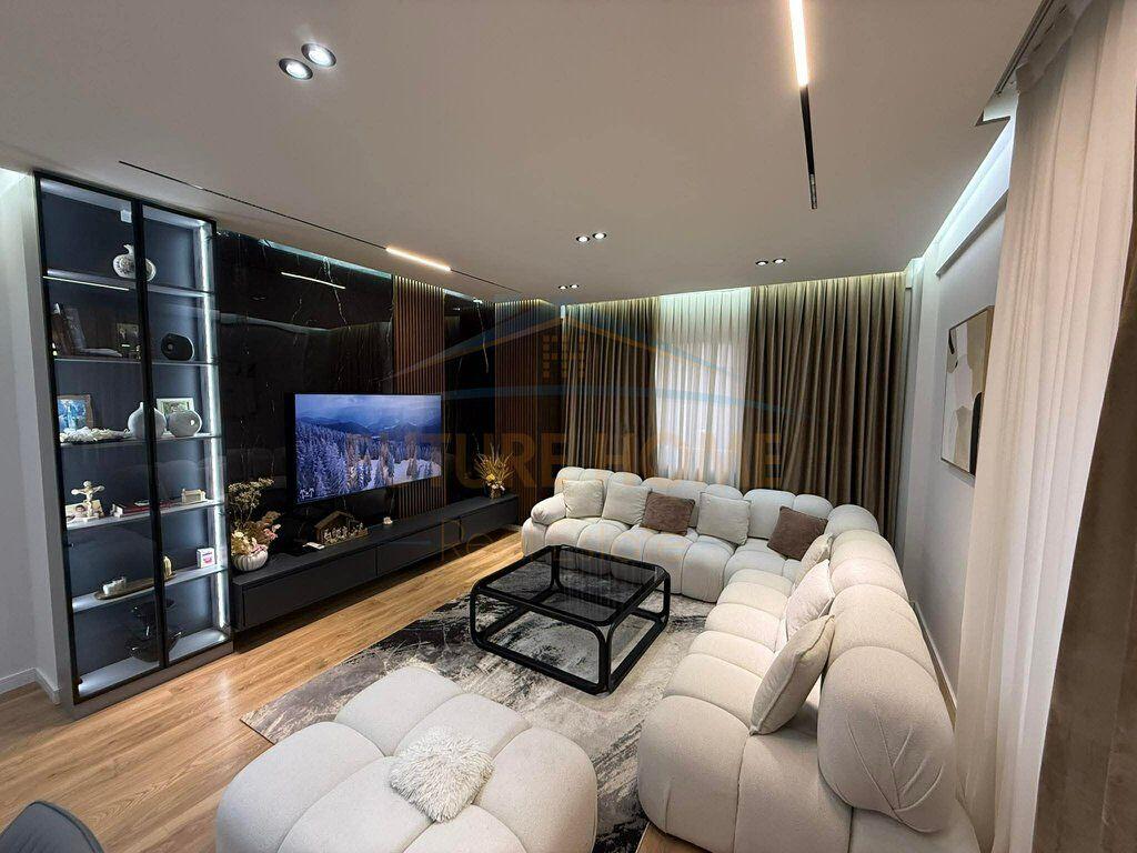 For sale, Apartment 3+1+2, Complex “Romario”, near bar “Artisti”, New Ring.
