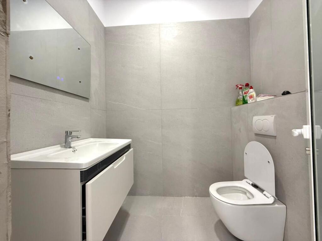 🏡 Business premises for sale in a new building, Kavaja Street