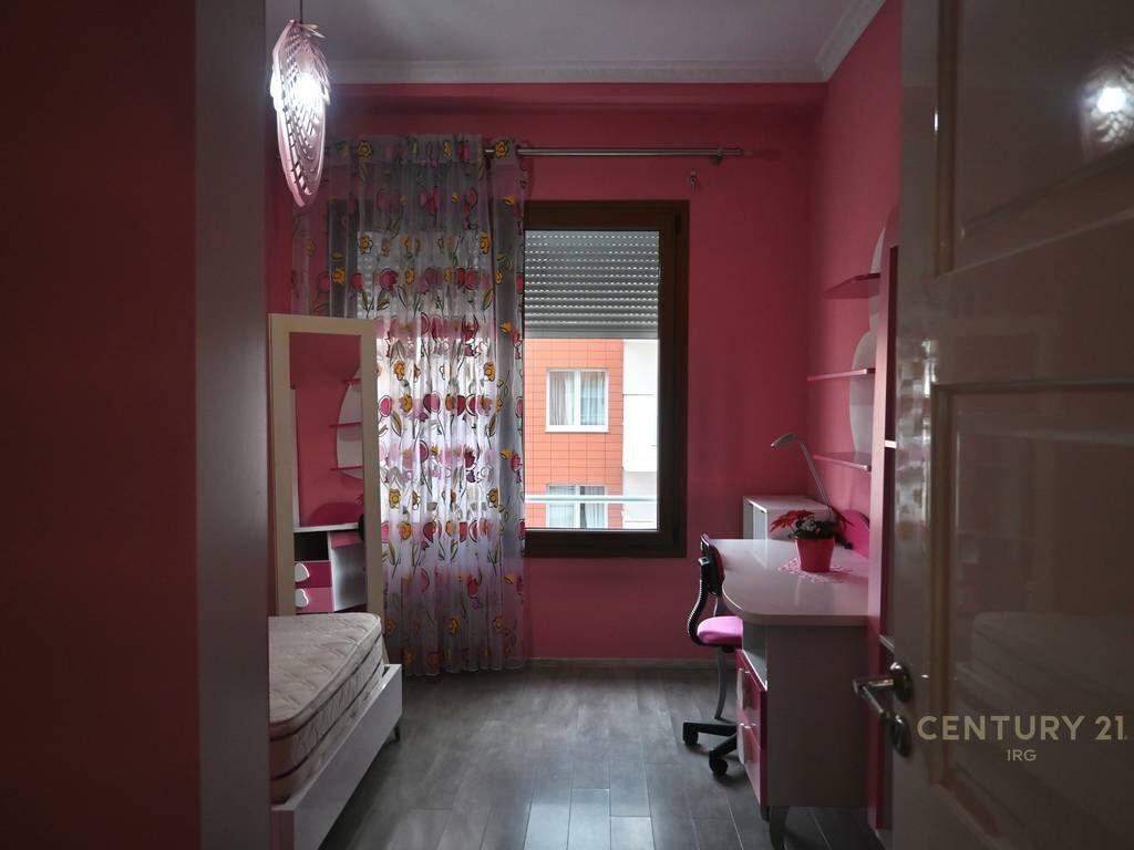 Appartamento 3+1 in affitto nel Complesso Delijorgji, Tirana 1.300 € /Mese