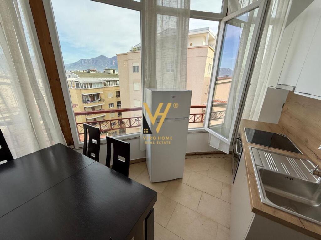 JEPET APARTAMENT 1+1 ME QERA TE KODRA E DIELLIT 1, 550 EURO