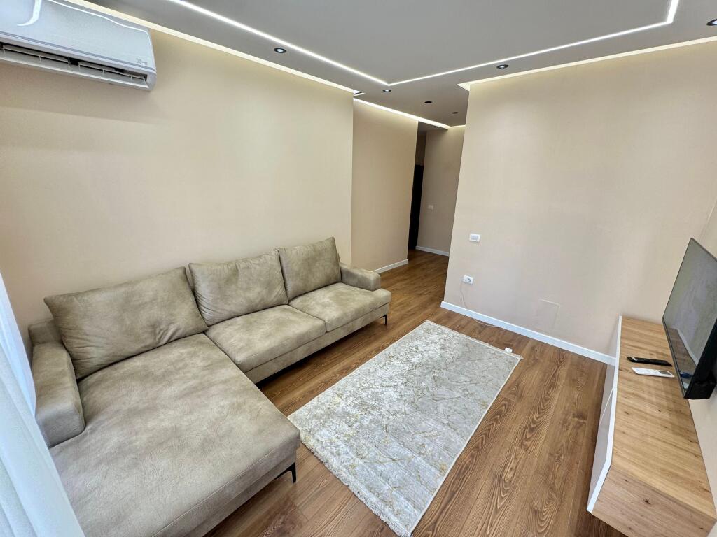 📣 AFFITTO Appartamento 1+1 📍Centro Tirana (Vicino al Caffè Flora) ✨