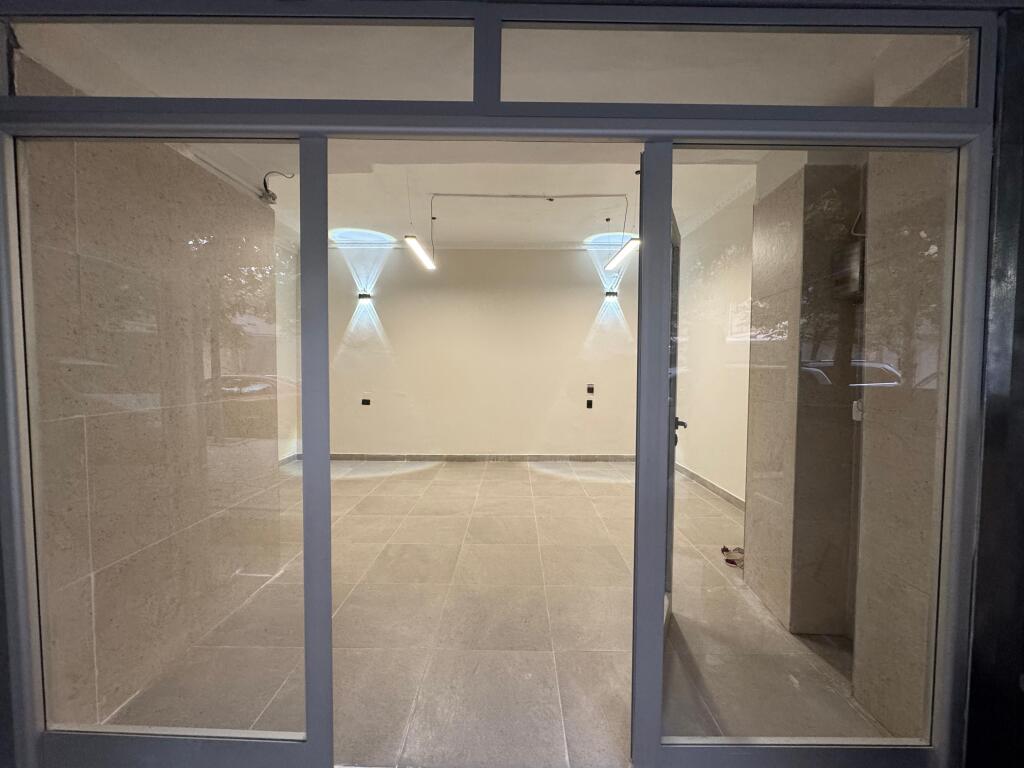 • Perfect space for business for rent – super strategic location!