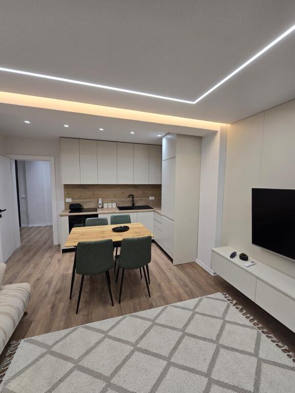 📌 Jepet Apartament 1+1+ studio me Qira – Bulevardi “Zogu I”