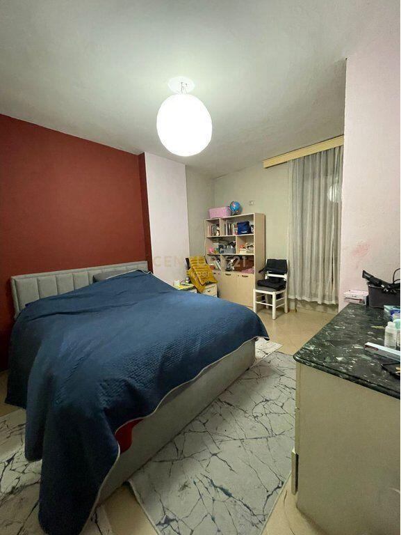 VENDESI APPARTAMENTO 2+1+2 A YZBERISHT