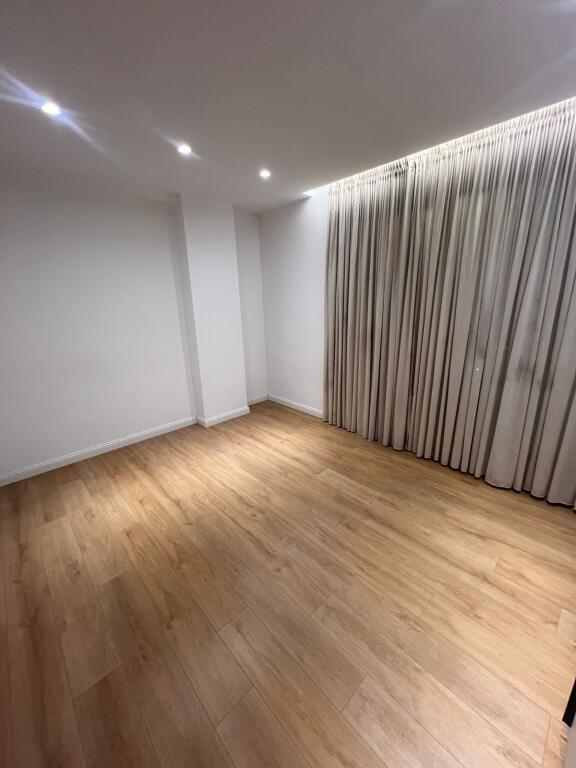 🏡 Jepet apartament 2+1 me qira te Fusha e Aviacionit