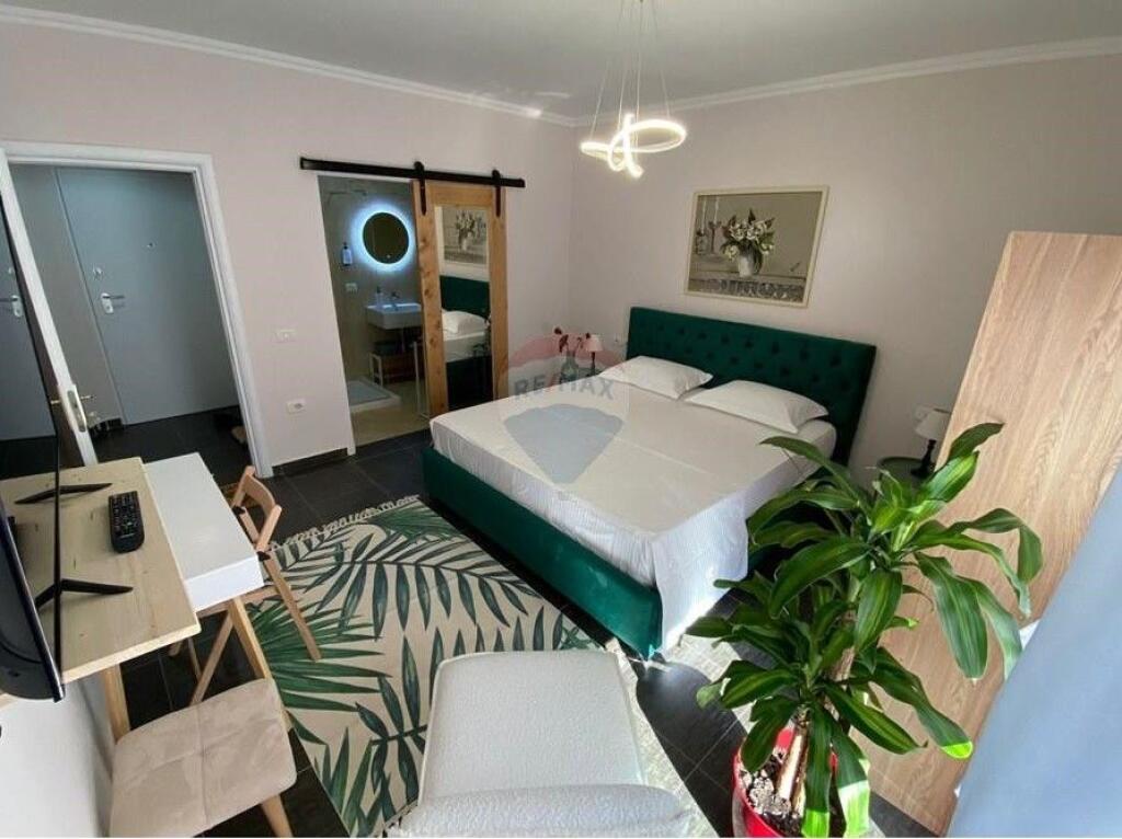 Appartamento - In Affitto - Rruga e Barrikadave, Tirana !!!! (ID: 530361014-399)