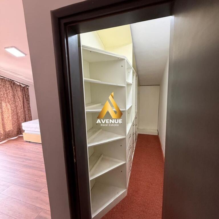 Jepet me qira apartament 1+1 – Rruga Rrapo Hekali (pranë Xhangollit)