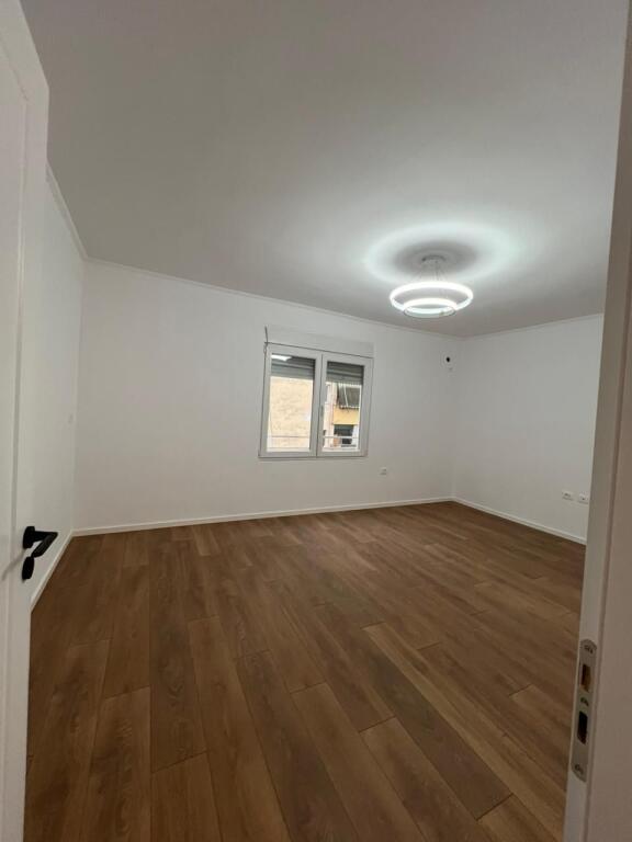 SHITET APARTAMENT 2+1+BALLKON 118.000 €  OXHAKU,UET, TIRANE