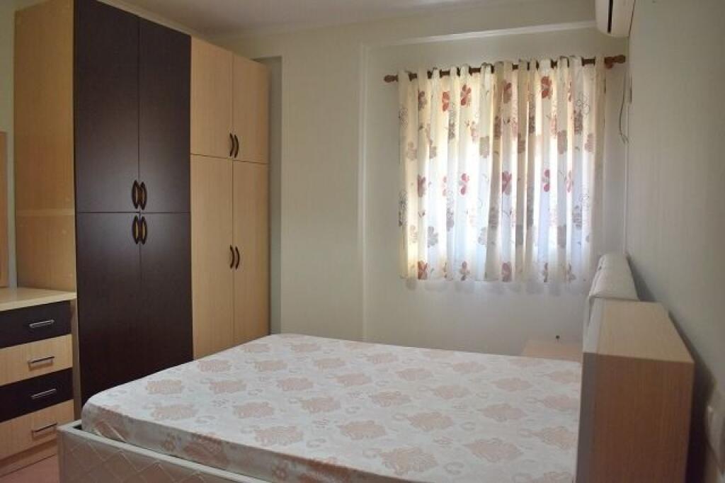 For rent at Zgara 5 Maji 3+1+2wc+2 balconies