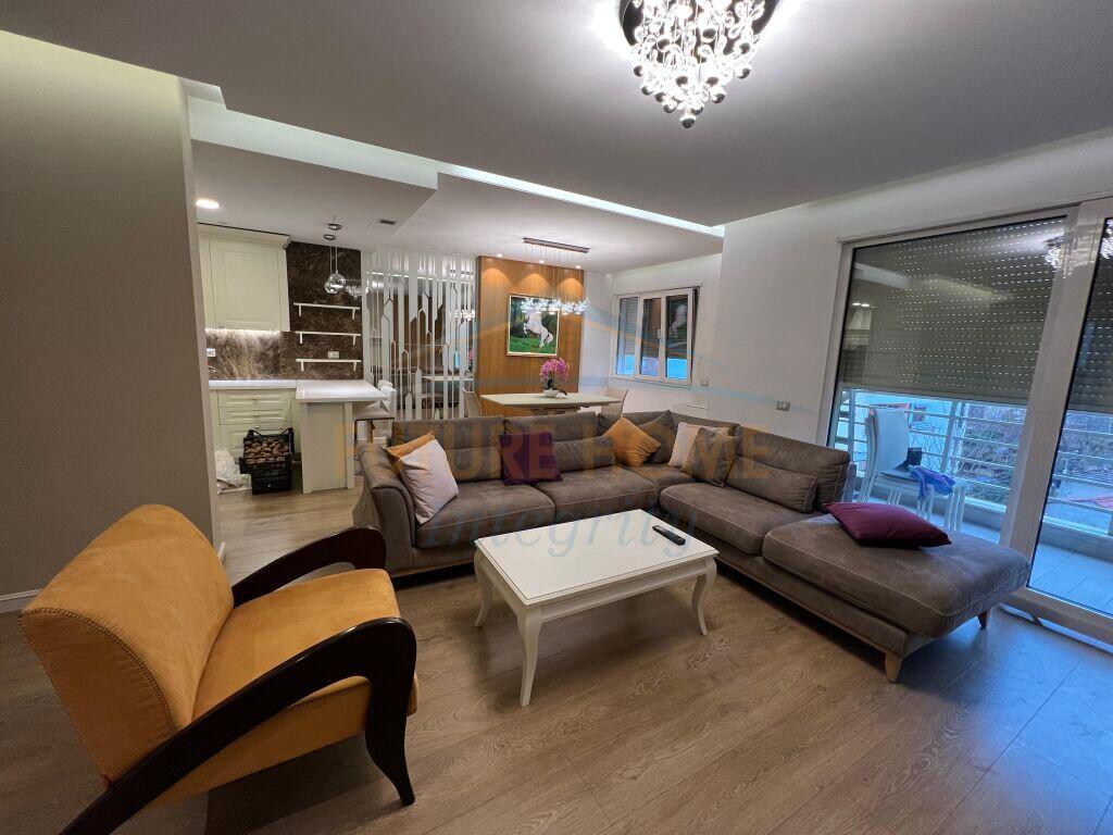 FOR SALE 2+1 APARTMENT NEAR RED SCHOOL