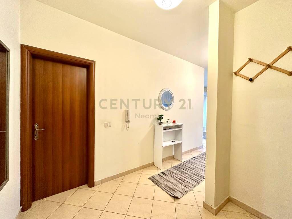 QIRA, APARTAMENT 2+1+2 ME POST PARKIMI‼️