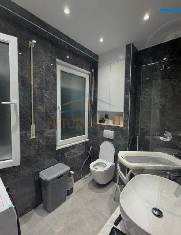 For sale, Apartment 3+1+2 – Dry Lake, Tirana