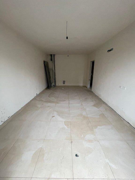 Shitet, Apartament 1+1+Verande, Paskuqan. Tirane