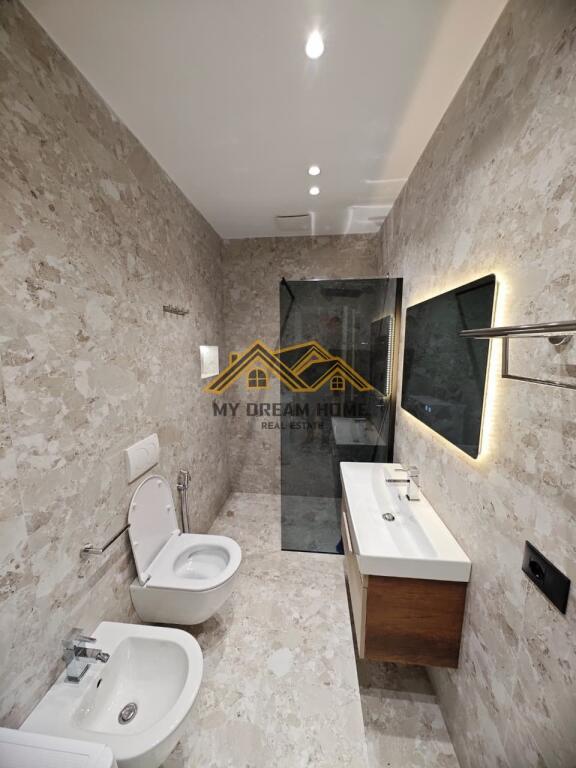 SUPER APPARTAMENTO 1+1 NEL CENTRO DI DURRËS, IN VENDITA !