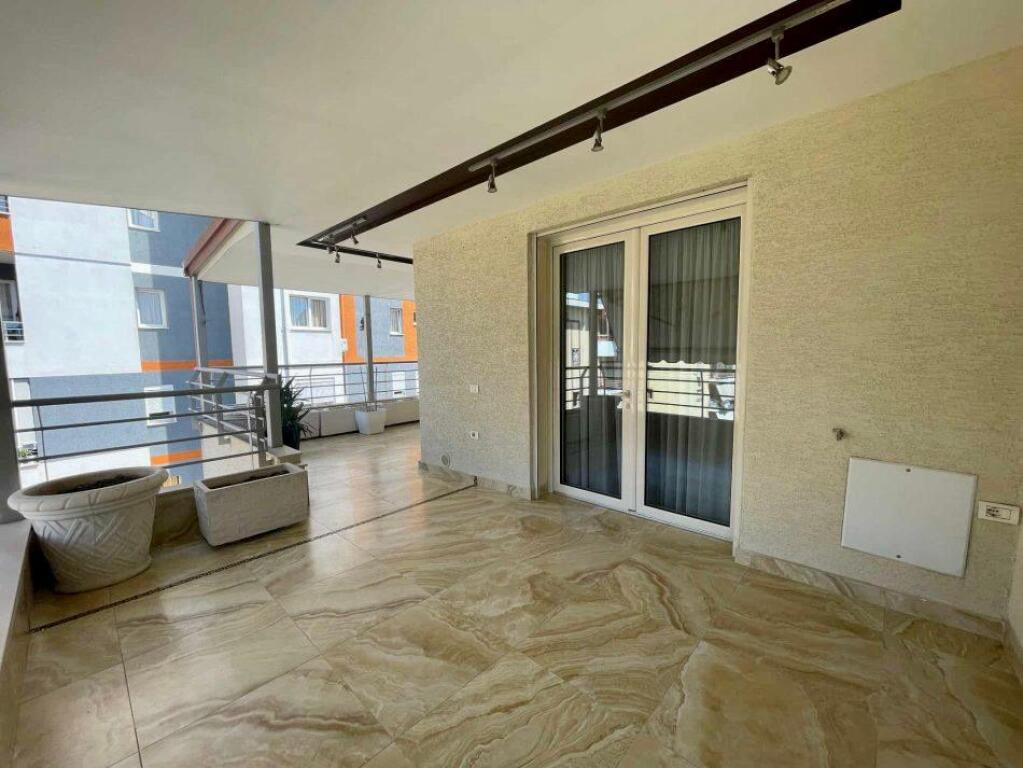 📣 SHITET SUPER (PENTHOUSE) 👉 Tipologji 4+1 📍 Prane Liqenit Te Thate ✨