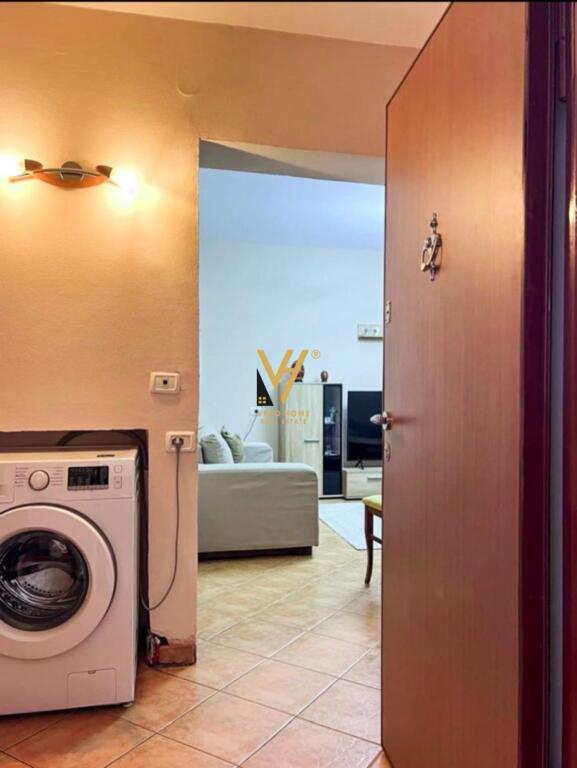 JEPET APARTAMENT 2+1 ME QERA TE MYSLYM SHYRI 650 EURO