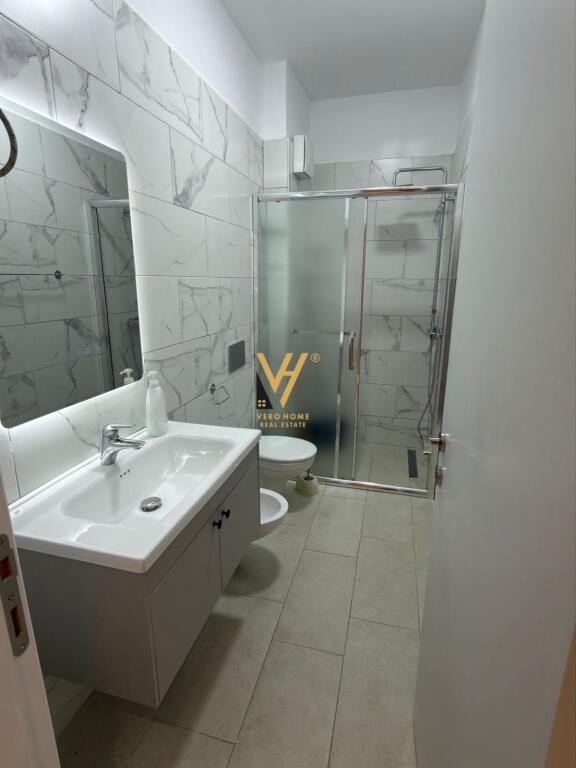 JEPET APARTAMENT 2+1+2 ME QIRA TE KOMUNA E PARISIT 1.200 EURO